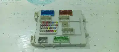 Second-hand car spare part fuse box unit for volvo v40 básico oem iam references 31394964  