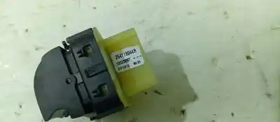 Pezzo di ricambio per auto di seconda mano interruttore alzacristalli anteriore sinistro per renault clio iv limited riferimenti oem iam 254118044r  
