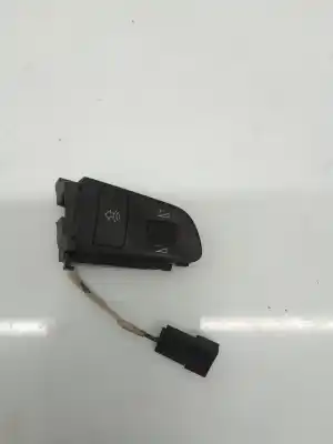 Piesă de schimb auto la mâna a doua COMENZI VOLAN pentru AUDI A8 (4E2)  Referințe OEM IAM 4F0951527A  