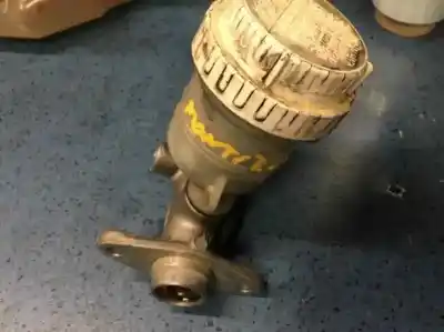 Pezzo di ricambio per auto di seconda mano pompa freni per mitsubishi montero (v20/v40) 2500 td gl riferimenti oem iam mb699830  