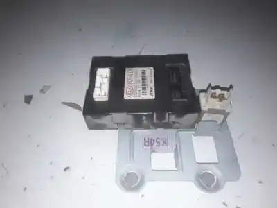 İkinci el araba yedek parçası ECU MOTOR KONTROL CIHAZI için KIA CARNIVAL  OEM IAM referansları 0K54D67720  