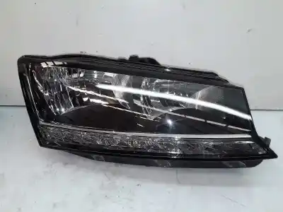 Second-hand car spare part right headlight for skoda fabia  oem iam references 6v1941016d  