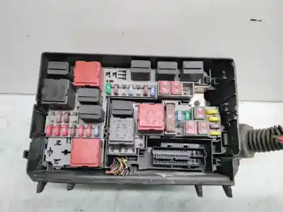 Second-hand car spare part fuse box unit for opel corsa d  oem iam references 13292736  