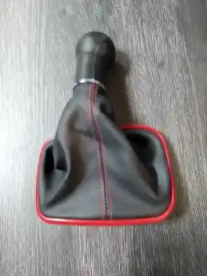 Tweedehands auto-onderdeel VERSNELLINGSHENDEL KNOP voor VOLKSWAGEN GOLF IV BERLINA (1J1)  OEM IAM-referenties 5 VEL  