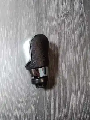 Pezzo di ricambio per auto di seconda mano pomello della leva del cambio per ford c-max (cb3) 1.8 cat 125 cv / 92 kw riferimenti oem iam 5 vel  