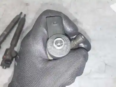 Second-hand car spare part injector for mercedes-benz clase e (bm 211) familiar om646961 oem iam references 0445110055  