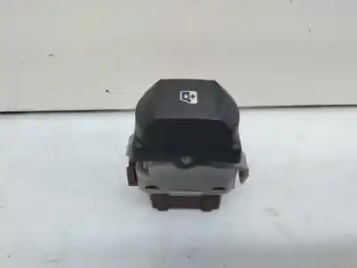Pezzo di ricambio per auto di seconda mano INTERRUTTORE ALZACRISTALLI ANTERIORE SINISTRO per RENAULT CLIO III  Riferimenti OEM IAM   