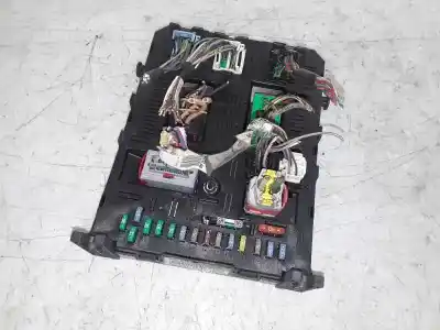 Second-hand car spare part fuse box unit for peugeot 307 (s1) 1.6 hdi oem iam references 281148373a  
