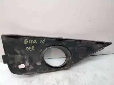 Peça sobressalente para automóvel em segunda mão GRELHA DE PÁRA CHOQUES ESQUERDA por SEAT IBIZA (6J5)  Referências OEM IAM 6J0853666A  