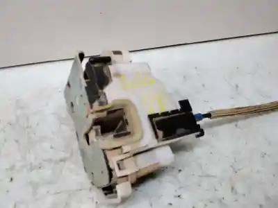 Second-hand car spare part FRONT RIGHT DOOR LOCK for FIAT DOBLO  OEM IAM references 51910332  