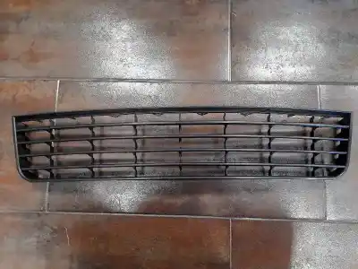 Pièce détachée automobile d'occasion GRILLE DE PARE-CHOCS CENTRAL pour VOLKSWAGEN GOLF V BERLINA (1K1)  Références OEM IAM   