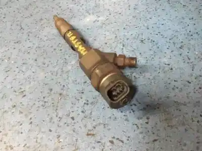 Pièce détachée automobile d'occasion INJECTEUR pour RENAULT MASTER II PHASE 2 CAJA CERRADA  Références OEM IAM 1711052795  528590