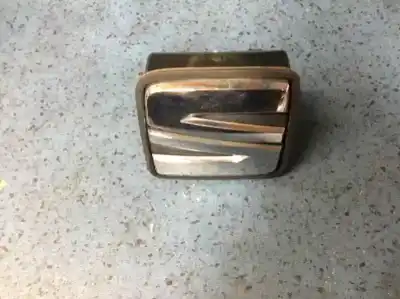 Pezzo di ricambio per auto di seconda mano MANIGLIA ESTERNA DEL CANCELLO per SEAT LEON (5F1)  Riferimenti OEM IAM 5F0827565  424762