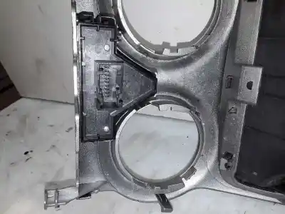 Gebrauchtes Autoersatzteil MITTELKONSOLE ARMATURENBRETT zum OPEL CORSA D  OEM-IAM-Referenzen   