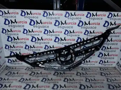 Second-hand car spare part front grille for mazda 3 berlina (bk) 2.0 16v cat oem iam references bs4n50711  