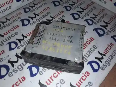 Pezzo di ricambio per auto di seconda mano IMPIANTO AUDIO / RADIO CD per PEUGEOT 206  Riferimenti OEM IAM   