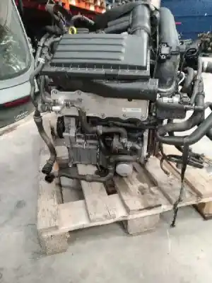 İkinci el araba yedek parçası KOMPLE MOTOR için VOLKSWAGEN GOLF VII (5G1/BE1)  OEM IAM referansları CYV  