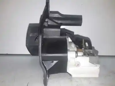 Second-hand car spare part tailgate lock for renault clio ii fase ii (b/cb0) base authentique 82 cv / 60 kw oem iam references 8200060917  