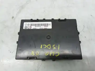 Pezzo di ricambio per auto di seconda mano SCATOLA RELÈ/FUSIBILI per RENAULT CLIO III  Riferimenti OEM IAM 8201054128  BCML2CR