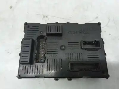 Pezzo di ricambio per auto di seconda mano scatola relè/fusibili per renault clio iii 1.5 dci diesel cat 75 cv / 55 kw riferimenti oem iam 8201054128  bcml2cr