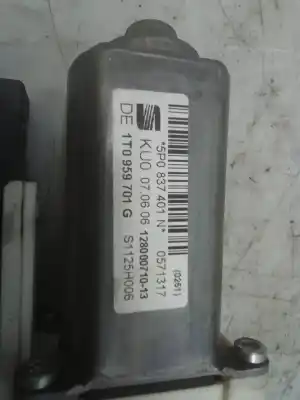Gebrauchtes Autoersatzteil VORDERER LINKER FENSTERMOTOR zum SEAT ALTEA (5P1)  OEM-IAM-Referenzen 1T0959701  