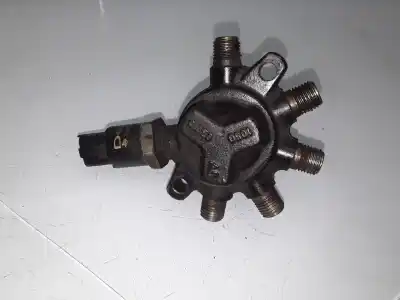 Автозапчасти б/у рампа инжектора за renault clio iii 1.5 dci diesel cat (k9k-830) 90 cv / 66 kw ссылки oem iam 8200057345  