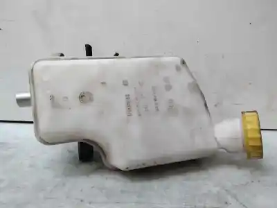 Pièce détachée automobile d'occasion réservoir de liquide de direction assistée pour citroen ds3 desire 82 cv / 60 kw références oem iam 0204054032  