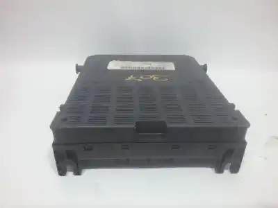 Pièce détachée automobile d'occasion BOÎTES À FUSIBLES pour PEUGEOT 307 CC (S2)  Références OEM IAM 9651197080  