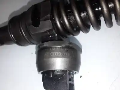 Pezzo di ricambio per auto di seconda mano iniettore per volkswagen passat b6 variant (3c5) 1.9 tdi riferimenti oem iam 03g130073ag  