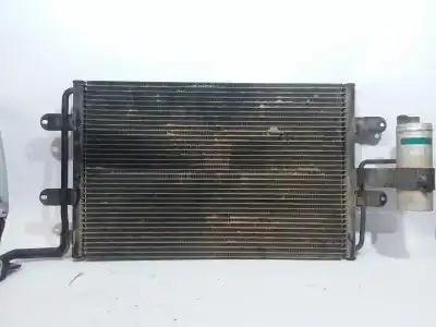 Gebrauchtes Autoersatzteil KONDENSATOR / KÜHLER DER KLIMAANLAGE Kondensator zum VOLKSWAGEN GOLF IV BERLINA (1J1)  OEM-IAM-Referenzen 1J0820411D  