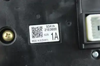 Pezzo di ricambio per auto di seconda mano impianto audio / radio cd per infiniti q30 1.5d premium city black 109 cv / 80 kw riferimenti oem iam 5da1a21e0600  