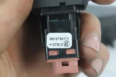 Peça sobressalente para automóvel em segunda mão interruptor 4 piscas - emergência por citroen c3 live referências oem iam 9812754777