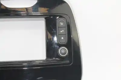 Автозапчастина б/у молдинг для renault captur xmod посилання на oem iam 682701605r  