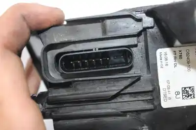 Second-hand car spare part front right door lock for jaguar xe pure oem iam references hx73203a28ja