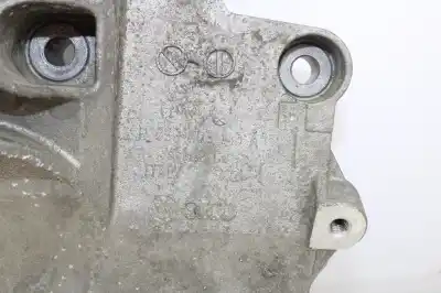 Peça sobressalente para automóvel em segunda mão suporte do alternador por volkswagen golf v berlina (1k1) 2.0 tdi referências oem iam 03g903143a  