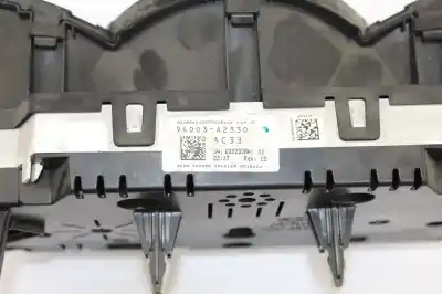 Peça sobressalente para automóvel em segunda mão quadrante por kia ceed drive 110 cv / 81 kw referências oem iam 94003a2330  