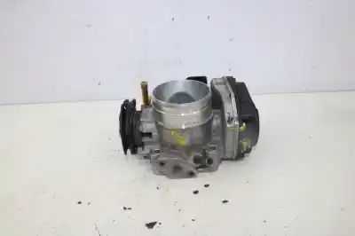 Peça sobressalente para automóvel em segunda mão borboleta de admissão por audi a3 (8l1) 1.8 referências oem iam 06a133064m  