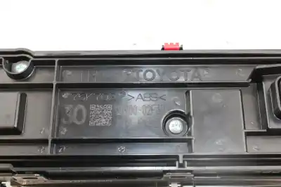 Peça sobressalente para automóvel em segunda mão comando de sofagem (chauffage / ar condicionado)  por toyota corolla (e21) hybrid active referências oem iam 5590002f30 5567002840c0 7035m93