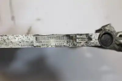 Peça sobressalente para automóvel em segunda mão CONDENSADOR / RADIADOR DE AR CONDICIONADO por NISSAN MICRA (K12E)  Referências OEM IAM 92100AY601  