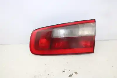 Peça sobressalente para automóvel em segunda mão farolim interior traseiro direito por renault laguna ii (bg0) authentique 120 cv / 88 kw referências oem iam 8200002476