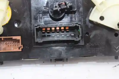 Pièce détachée automobile d'occasion commande de chauffage / climatisation pour citroen c3 exclusive références oem iam x8032002  