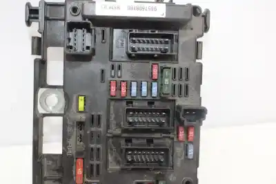 Peça sobressalente para automóvel em segunda mão caixa de fusíveis e relés por peugeot 206 berlina xr referências oem iam 9657608780