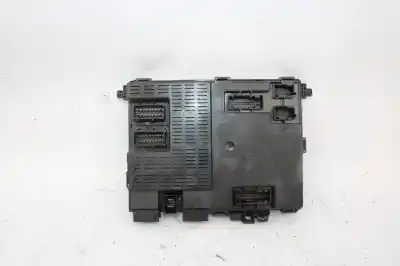 Pièce détachée automobile d'occasion boîtes à fusibles pour peugeot 406 berlina (s1/s2) 1.8 sr références oem iam 73008812  