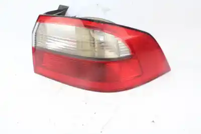 Second-hand car spare part right tailgate light for renault laguna ii (bg0) authentique 101 cv / 74 kw oem iam references 820002474  