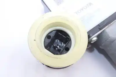 Peça sobressalente para automóvel em segunda mão elevador de vidros dianteira esquerda por toyota corolla (e21) hybrid active referências oem iam 8570102090  