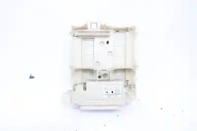 Pezzo di ricambio per auto di seconda mano scatola relè/fusibili per toyota aygo x-play riferimenti oem iam 827300h030a