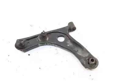 Pezzo di ricambio per auto di seconda mano braccio di sospensione anteriore sinistro inferiore per toyota aygo x-play riferimenti oem iam 