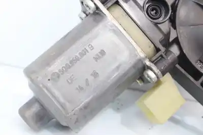 Peça sobressalente para automóvel em segunda mão MOTOR ELEVADOR VIDRO DIANTEIRO ESQUERDO por SEAT LEON (5F1)  Referências OEM IAM 5Q0959801B  