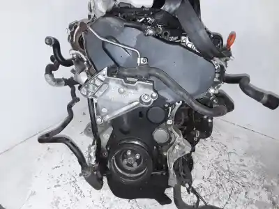 Peça sobressalente para automóvel em segunda mão motor completo por volkswagen golf vii lim. motor 2.0 ltr. - 110 kw tdi referências oem iam crb  