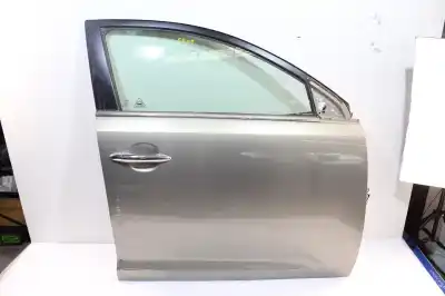 Peça sobressalente para automóvel em segunda mão porta dianteira direita por kia sportage concept 4x2 referências oem iam 